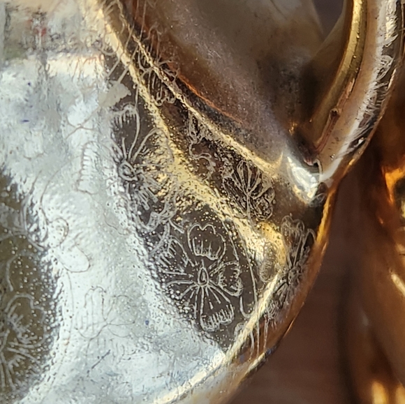 2 Vintage Vases Pair 22K Gold Flower Decor Metallic Lady Hamilton - Picture 6 of 8